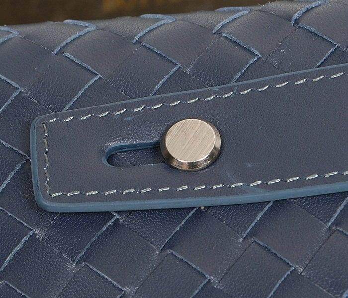 Bottega Veneta intrecciato leather clutch BV8006 blue - Click Image to Close